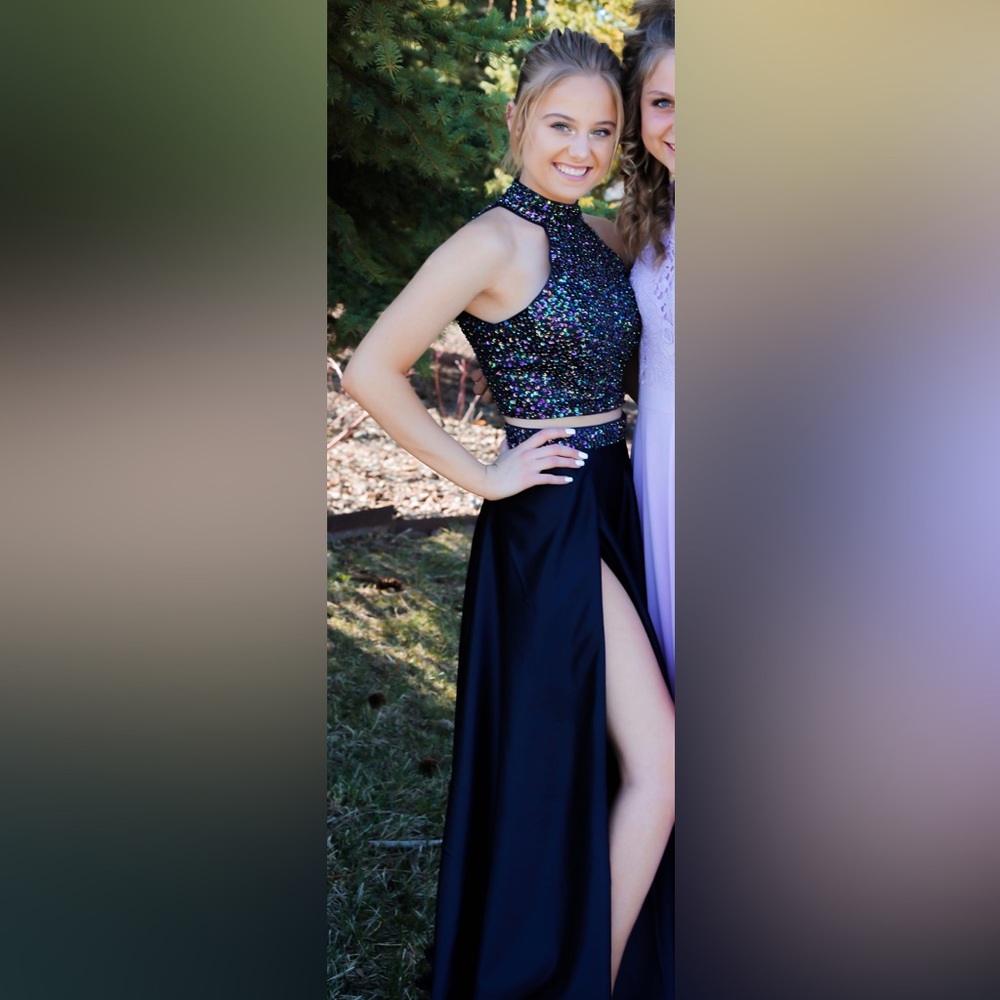 I’m selling my old prom dress